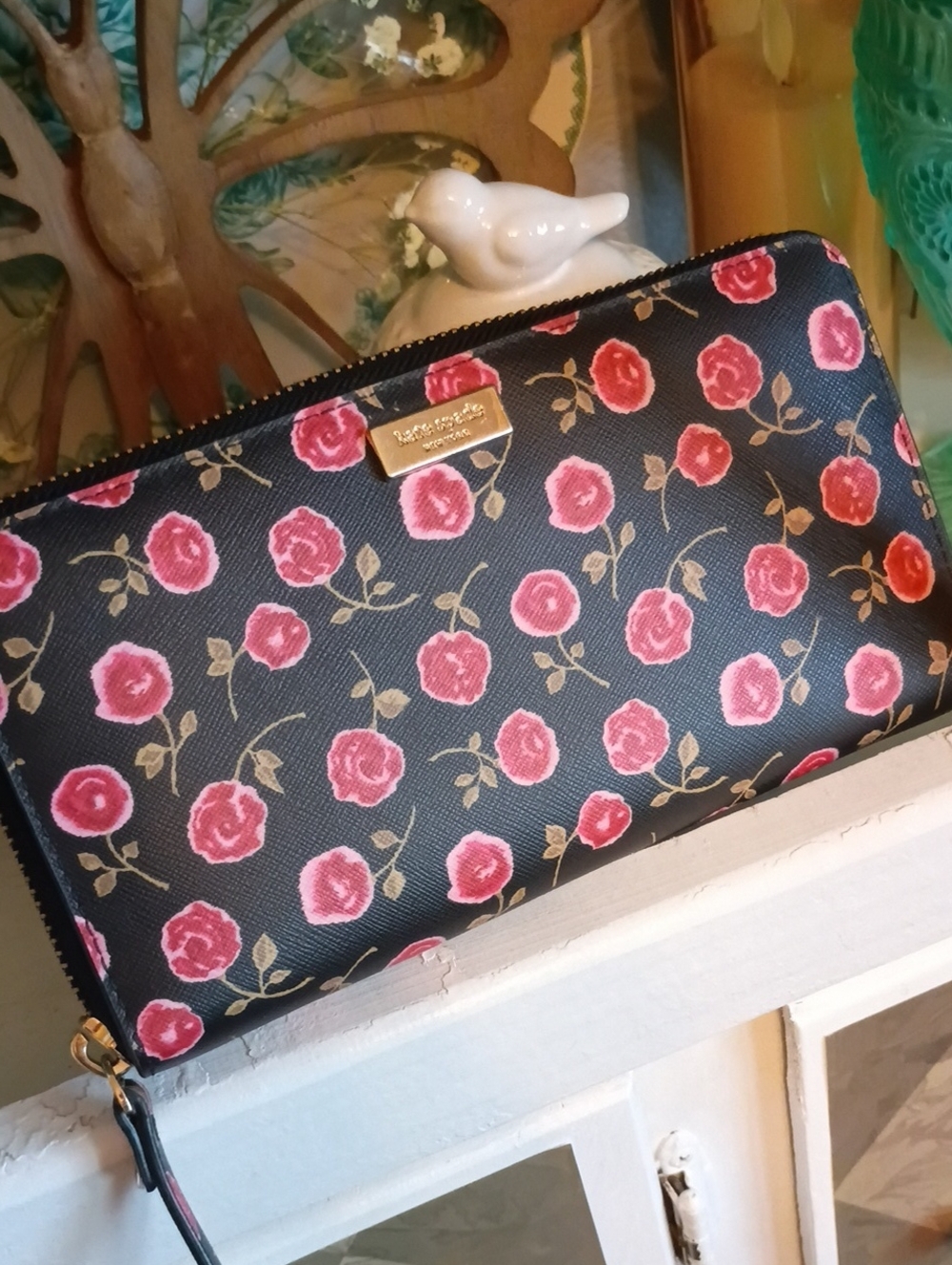 Kate spade roses floral wallet zip around